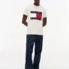 Camiseta Tommy Jeans con gran logotipo de bandera Camiseta Tommy Jeans con gran logotipo de bandera