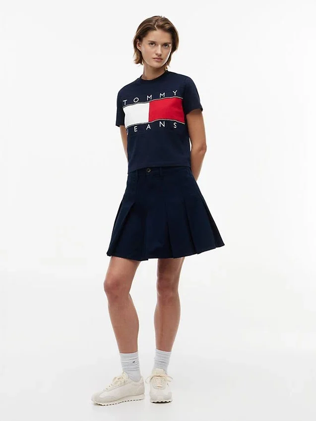 Camiseta Tommy Jeans con gran logotipo de bandera Camiseta Tommy Jeans con gran logotipo de bandera