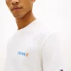 Camiseta Tommy Jeans con logotipo en la espalda Camiseta Tommy Jeans con logotipo en la espalda