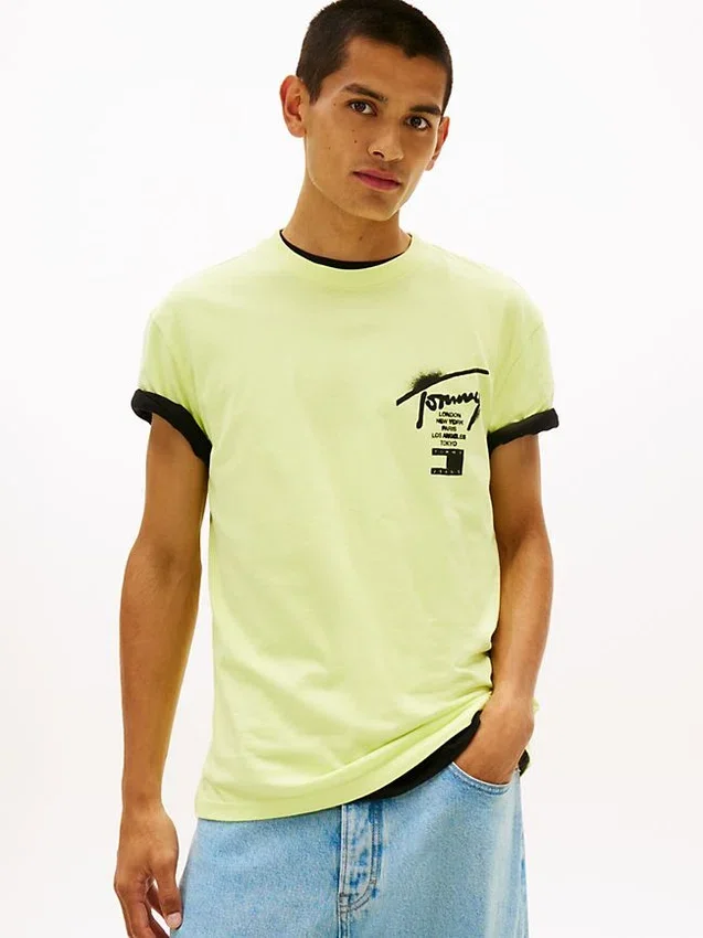 Camiseta Tommy Jeans con logotipo pintado con spray Camiseta Tommy Jeans con logotipo pintado con spray