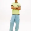 Camiseta Tommy Jeans con logotipo pintado con spray Camiseta Tommy Jeans con logotipo pintado con spray
