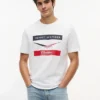 Camiseta Tommy x Cadillac F1® Team Chevron Camiseta Tommy x Cadillac F1® Team Chevron