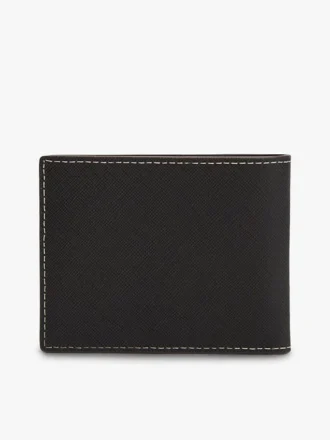 Cartera de piel con doble pliegue Cartera de piel con doble pliegue