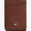 Cartera doble con cierre magnético de piel granulada
