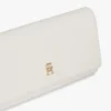 Cartera grande con solapa y monograma integral Cartera grande con solapa y monograma integral