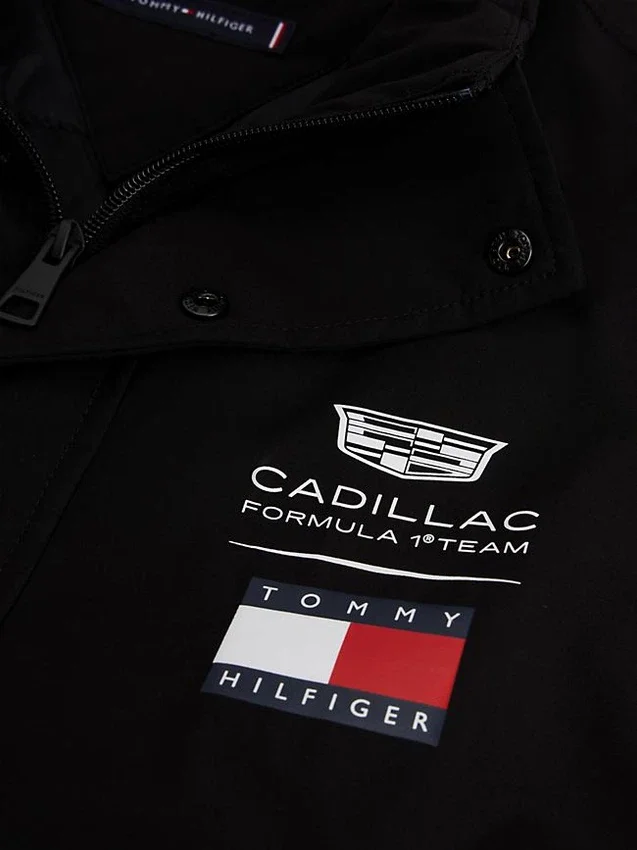Chaleco con el logotipo del equipo Tommy x Cadillac F1® Team Chaleco con el logotipo del equipo Tommy x Cadillac F1® Team