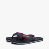 Chanclas con el logotipo de Hilfiger