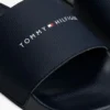 Chanclas con el logotipo de la bandera TH