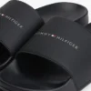 Chanclas con el logotipo de la bandera TH