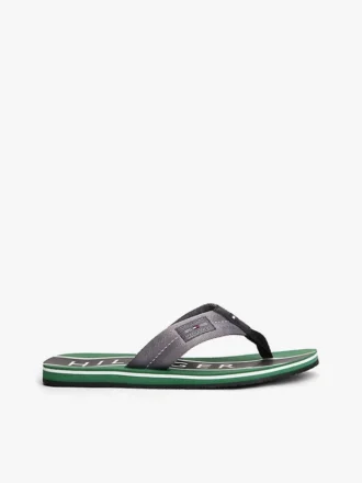 Chanclas con parche con el logotipo Chanclas con parche con el logotipo