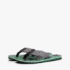 Chanclas con parche con el logotipo