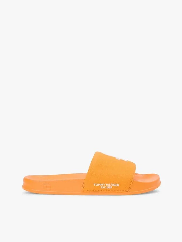 Chanclas de lona con monograma bordado Chanclas de lona con monograma bordado