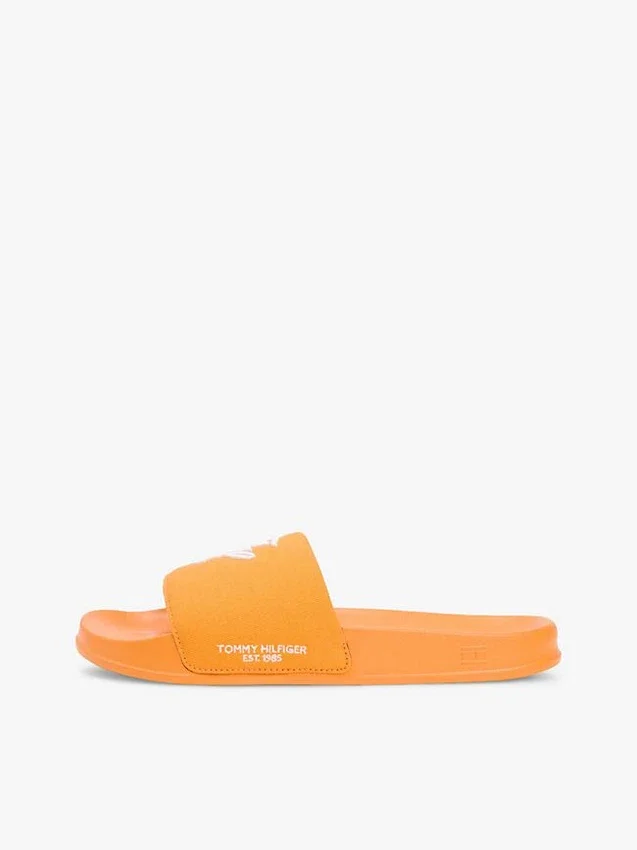 Chanclas de lona con monograma bordado Chanclas de lona con monograma bordado