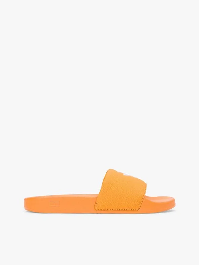 Chanclas de piscina con monograma bordado Chanclas de piscina con monograma bordado