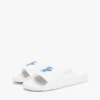 Chanclas de piscina con monograma bordado Chanclas de piscina con monograma bordado