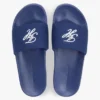 Chanclas de piscina con monograma bordado Chanclas de piscina con monograma bordado