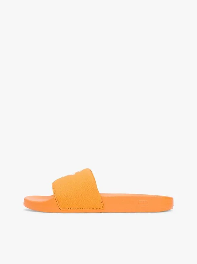 Chanclas de piscina con monograma bordado Chanclas de piscina con monograma bordado