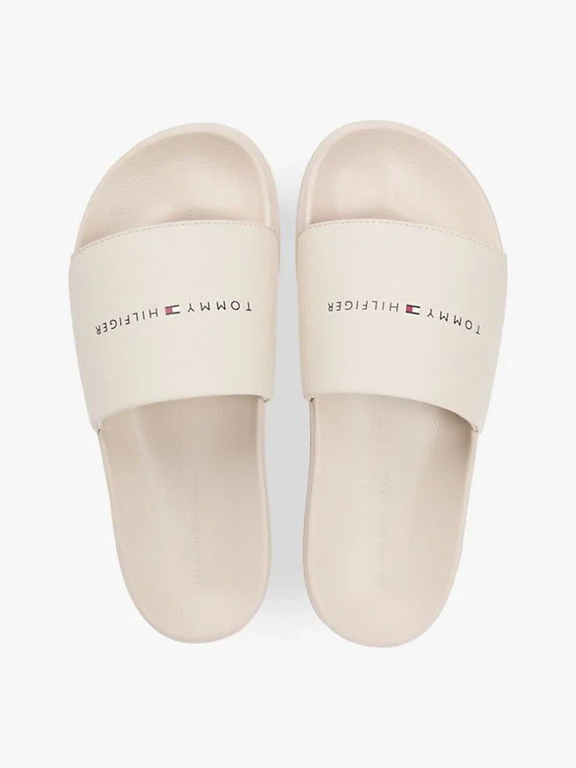 Chanclas de piscina con textura y logotipo de Tommy Chanclas de piscina con textura y logotipo de Tommy