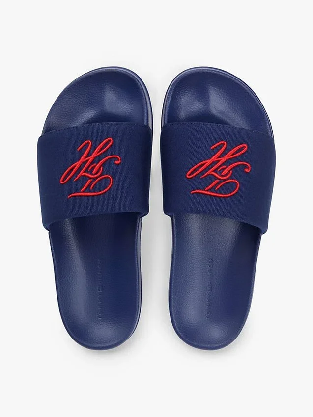 Chanclas de piscina de lona con monograma Chanclas de piscina de lona con monograma