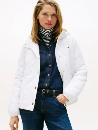 Chaqueta acolchada ligera con capucha Chaqueta acolchada ligera con capucha