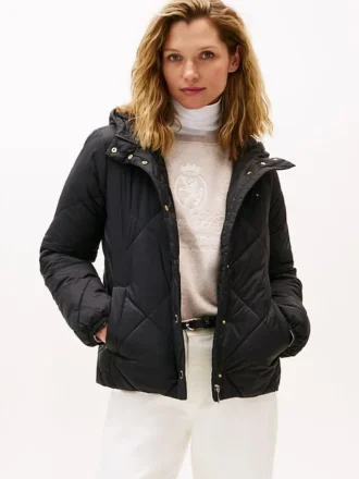 Chaqueta acolchada ligera con capucha Chaqueta acolchada ligera con capucha