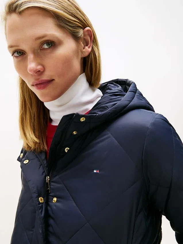 Chaqueta acolchada ligera con capucha Chaqueta acolchada ligera con capucha