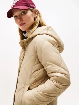 Chaqueta acolchada ligera con capucha Chaqueta acolchada ligera con capucha
