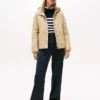 Chaqueta acolchada ligera con capucha Chaqueta acolchada ligera con capucha