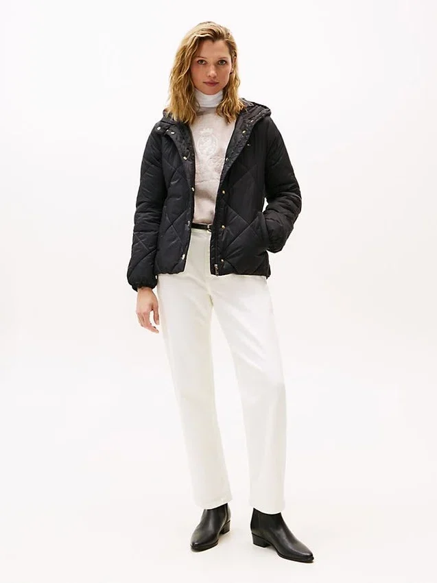 Chaqueta acolchada ligera con capucha Chaqueta acolchada ligera con capucha