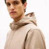 Chaqueta con capucha impermeable y plegable Chaqueta con capucha impermeable y plegable