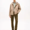 Chaqueta con capucha impermeable y plegable Chaqueta con capucha impermeable y plegable