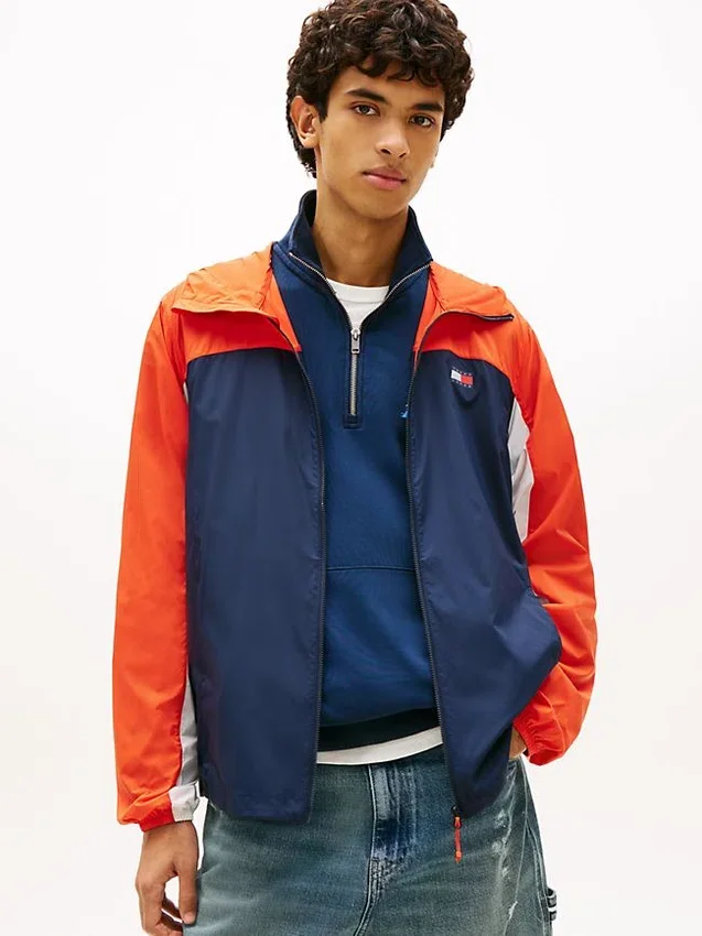Chaqueta con capucha Ripstop de Tommy Jeans Chaqueta con capucha Ripstop de Tommy Jeans