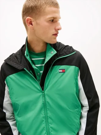 Chaqueta con capucha Ripstop de Tommy Jeans Chaqueta con capucha Ripstop de Tommy Jeans