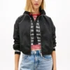 Chaqueta con cremallera repelente al agua de Tommy Jeans Chaqueta con cremallera repelente al agua de Tommy Jeans