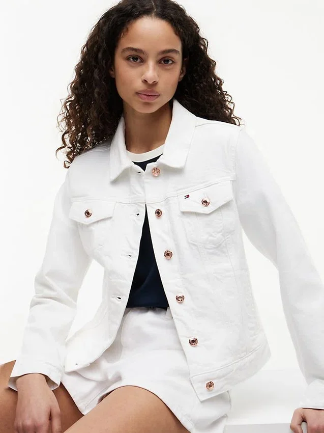 Chaqueta de denim elástico blanco de corte ajustado Chaqueta de denim elástico blanco de corte ajustado
