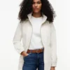 Chaqueta impermeable con capucha