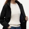 Chaqueta impermeable con capucha