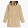 Chaqueta impermeable con capucha