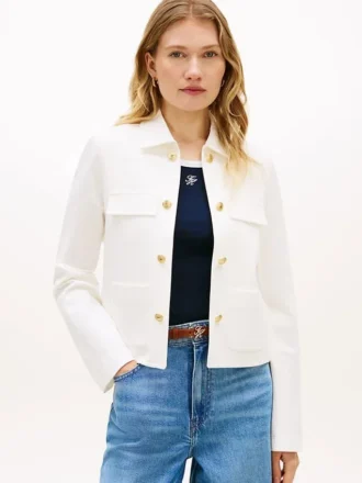 Chaqueta Ponte con múltiples bolsillos y botones dorados