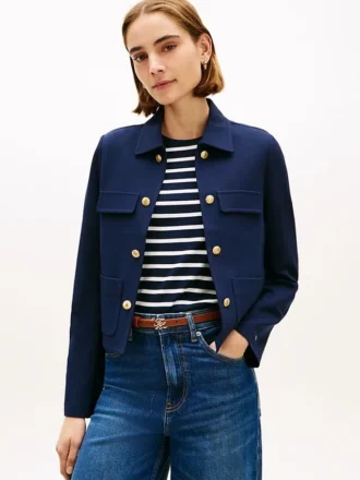 Chaqueta Ponte con múltiples bolsillos y botones dorados