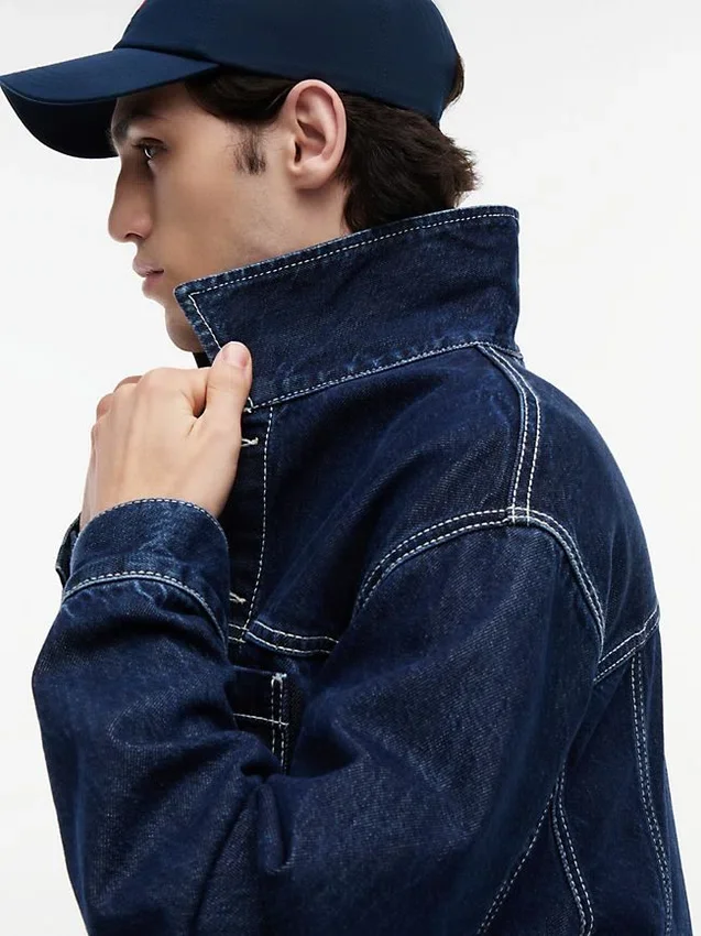 Chaqueta ranchera vaquera de lavado oscuro de Tommy Jeans Chaqueta ranchera vaquera de lavado oscuro de Tommy Jeans