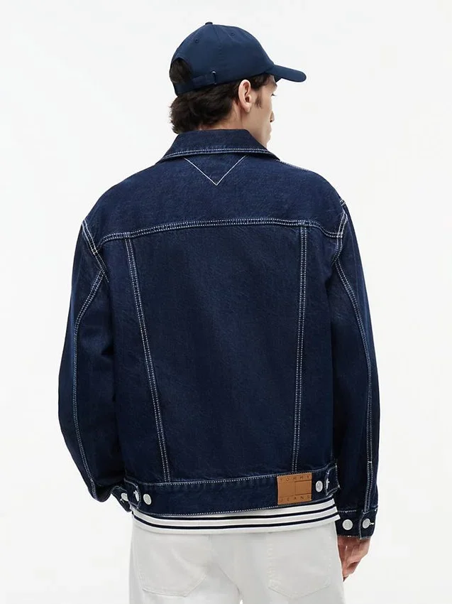 Chaqueta ranchera vaquera de lavado oscuro de Tommy Jeans Chaqueta ranchera vaquera de lavado oscuro de Tommy Jeans