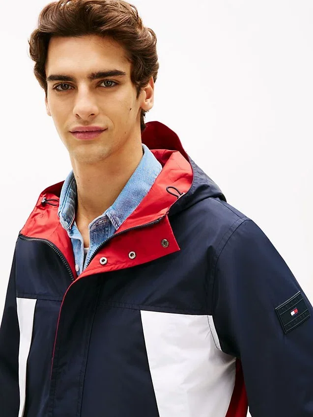 Chaqueta reversible con capucha resistente al agua Chaqueta reversible con capucha resistente al agua