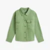 Chaqueta tipo camisa utilitaria oversize de sarga Chaqueta tipo camisa utilitaria oversize de sarga