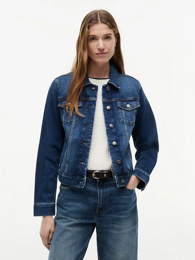 Chaqueta vaquera elástica de corte entallado y lavado oscuro Chaqueta vaquera elástica de corte entallado y lavado oscuro