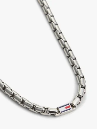 Collar de eslabones con bandera