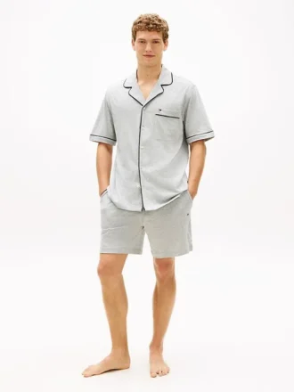 Conjunto de camiseta de manga corta y pantalones cortos