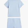 Conjunto de camiseta y pantalones cortos con el logotipo de la bandera para bebés