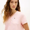 Conjunto de pijama con camiseta Henley y pantalones cortos