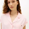 Conjunto de pijama de manga corta con camisa y pantalones cortos